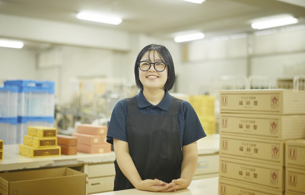 写真：営業部（包装・梱包・発送）